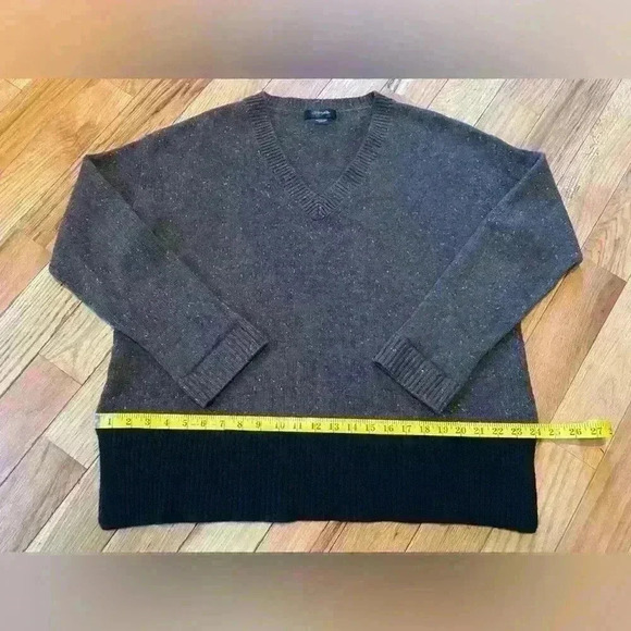 Christopher Fischer Brown/Black V-Neck Cashmere Sweater Womens Size Large? READ - Picture 11 of 11